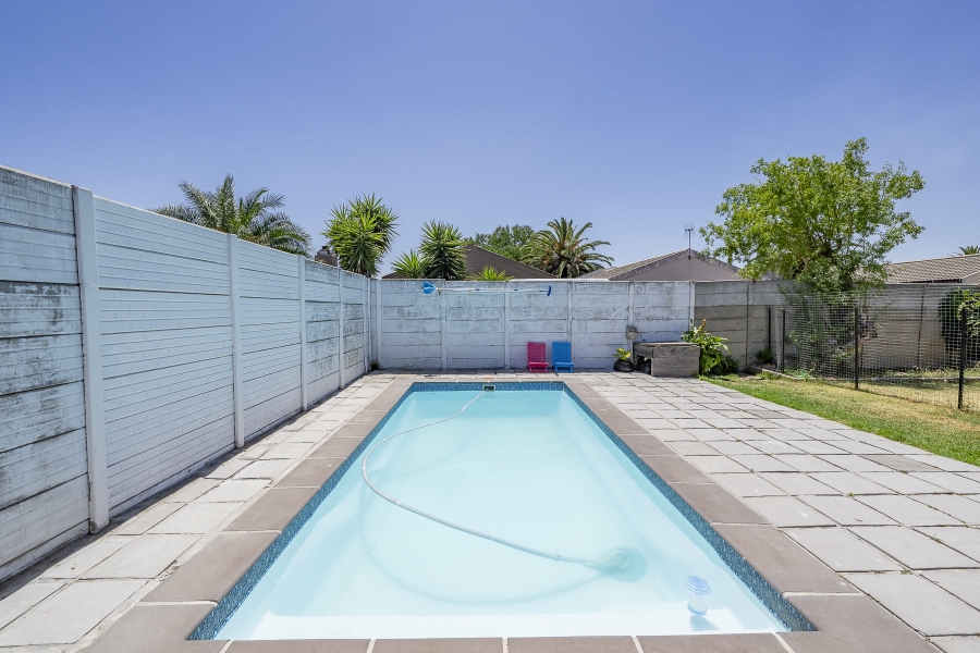 4 Bedroom Property for Sale in Bonnie Brae Western Cape